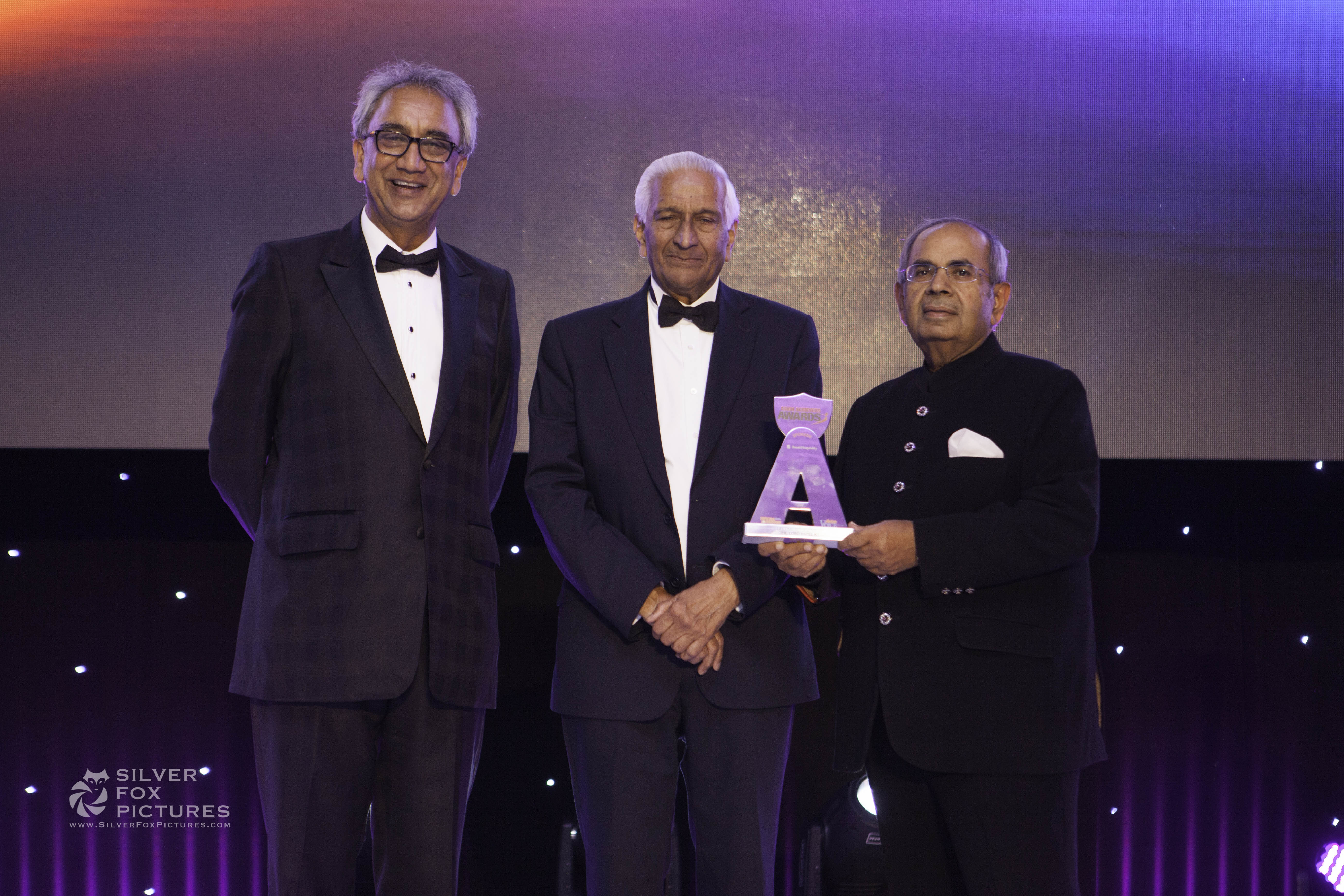 2016 Tahiliani explained that the model with the showstopper badge was covering her face to.